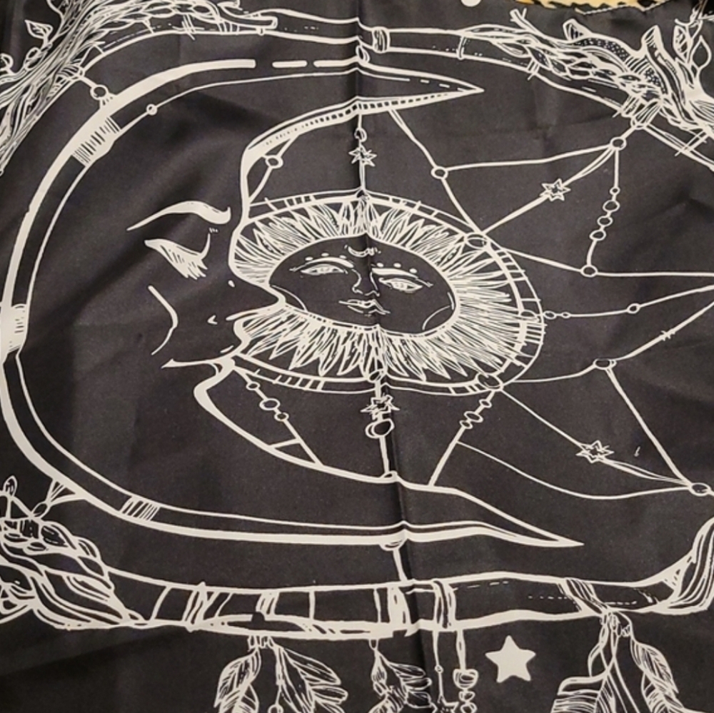 Tapestry - black n white